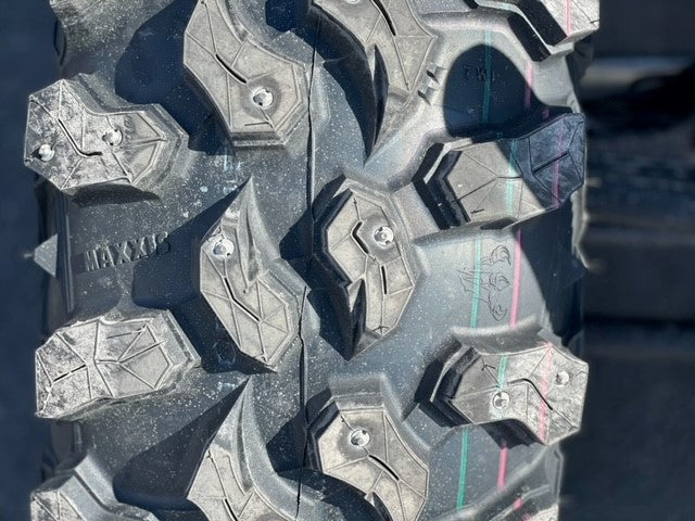 1300 Screw-In Tire Stud