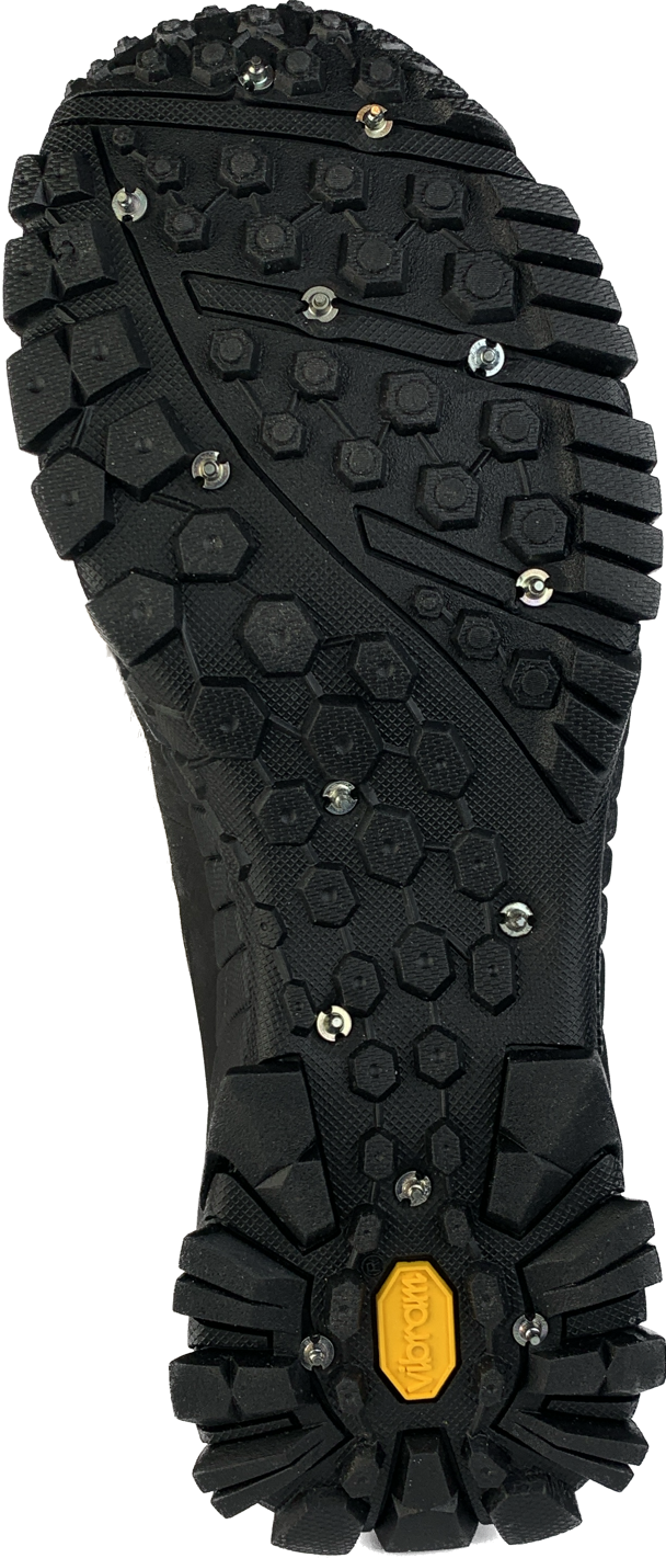 Screw in clearance studs for boots